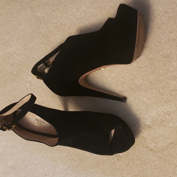 PRADA SIZE 38 1/2 COLOR BLACK SUEDE 100%AUTHENTIC USED ITEM - Picture 5 of 11